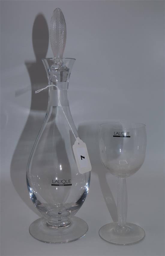 Contemporary Lalique Diamant pattern decanter with leaf-etched stopper and wine glass en suite
